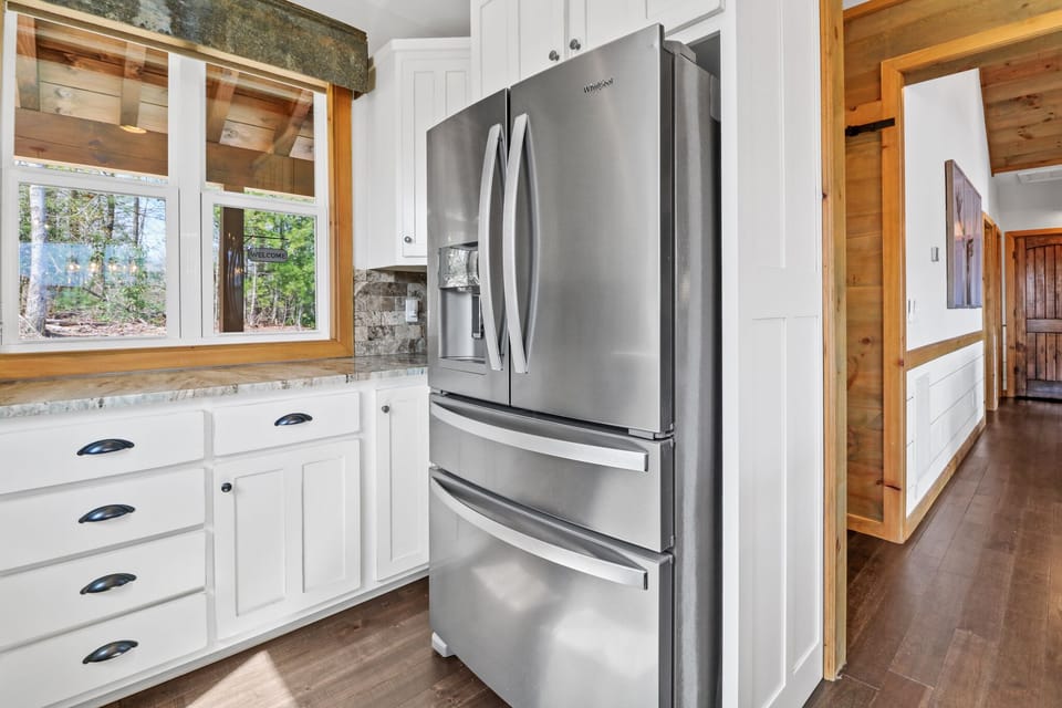 Spacious storage with lots of amenities for staying in and cooking a meal. 