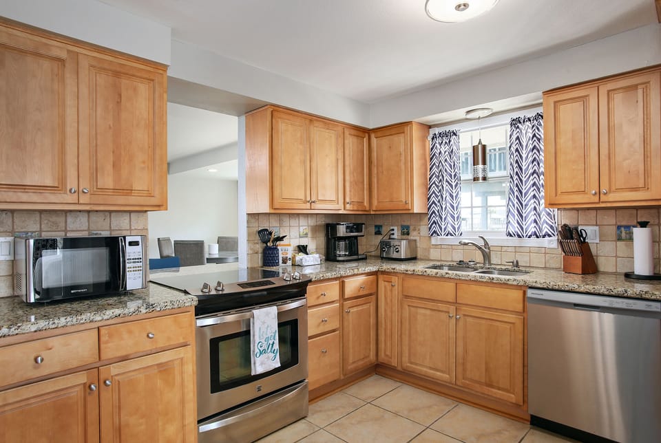 New stainless appliances for your convenience.