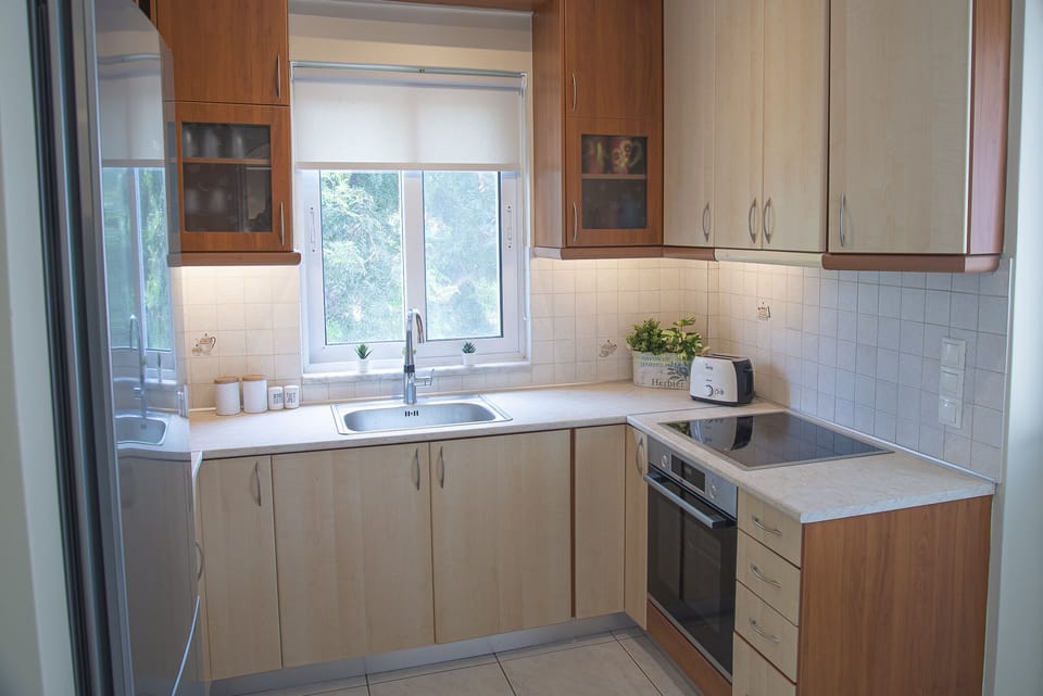 Fully equipped kitchen to make cooking a breeze. Supermarket located 200m away.