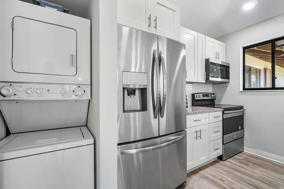 Convenient washer and dryer included. 