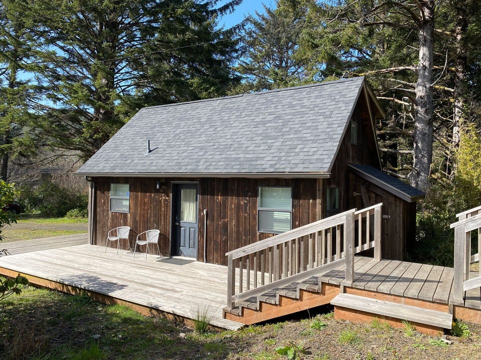Bob Creek Studio exterior.