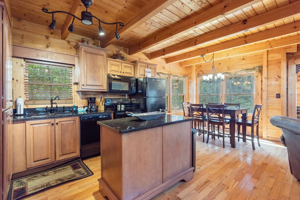 Full Kitchen