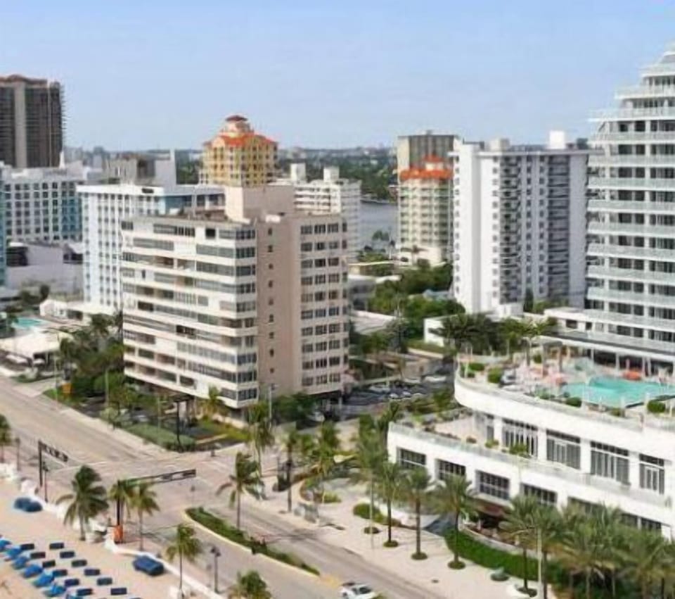 W Hotel & Resort on Fort Lauderdale Beach ALL RESORT ACCESS with 2 Pools, 2 Restaurants, Fitness Center, Spa, Beach Attendant with Chairs & Umbrellas. 