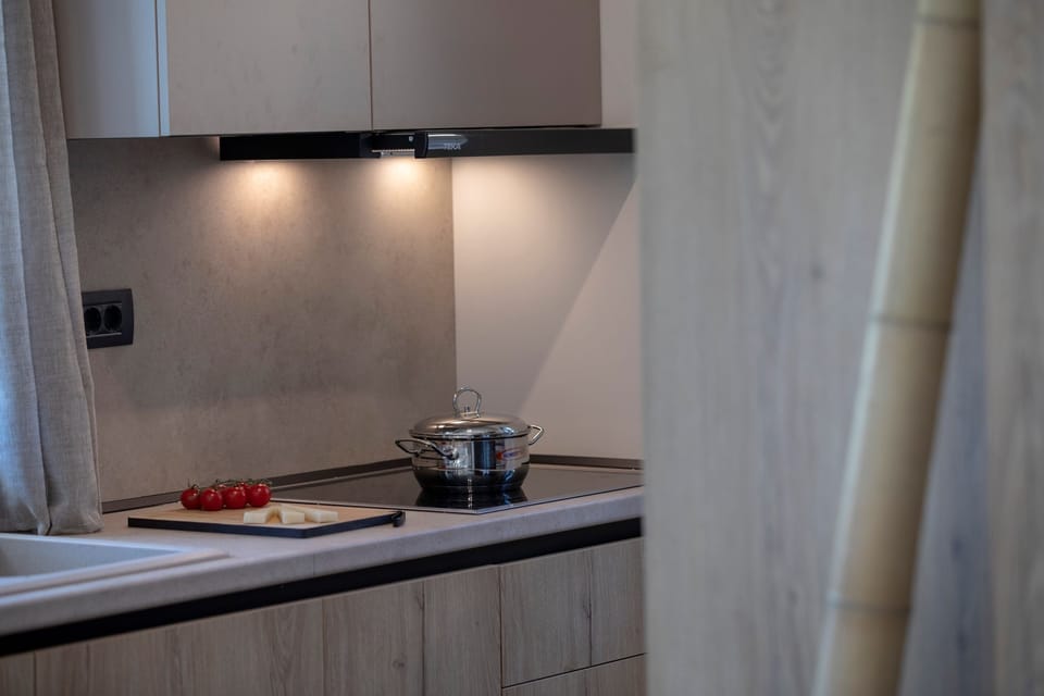 Kitchen (2)