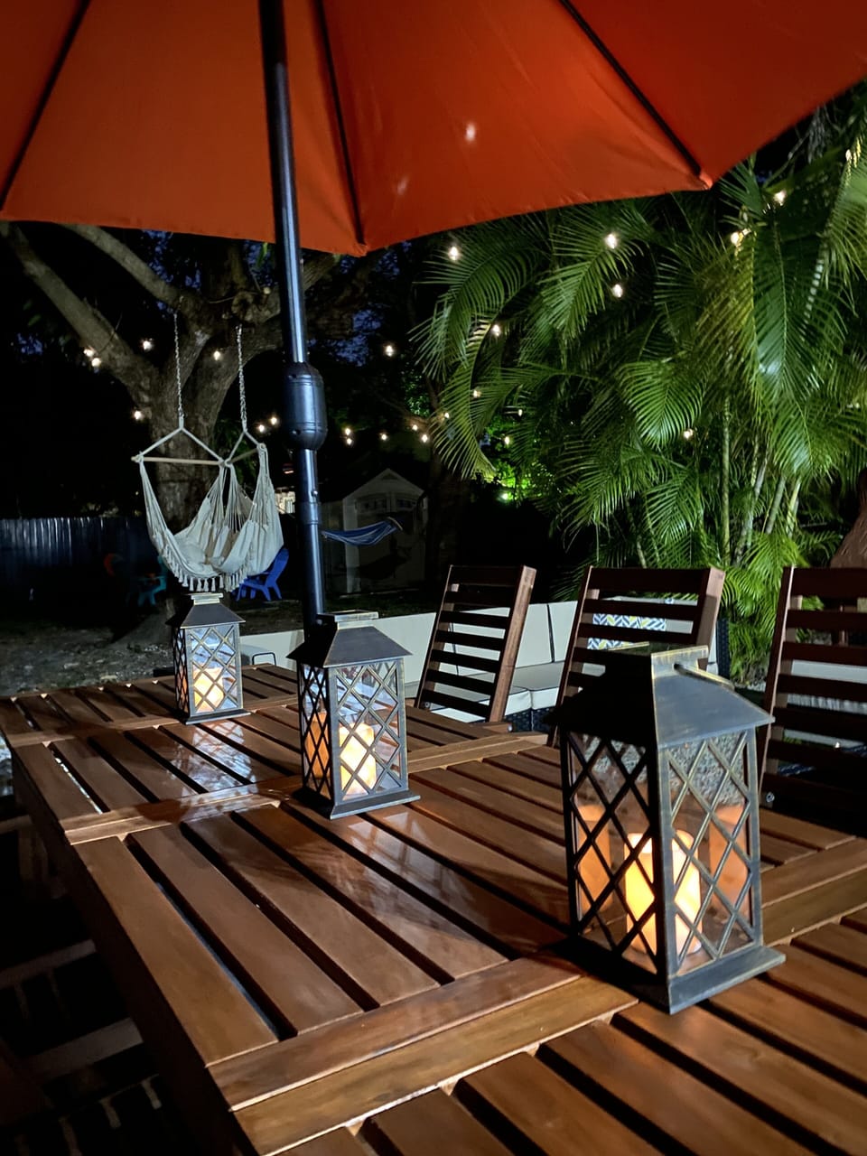 Outdoor dining