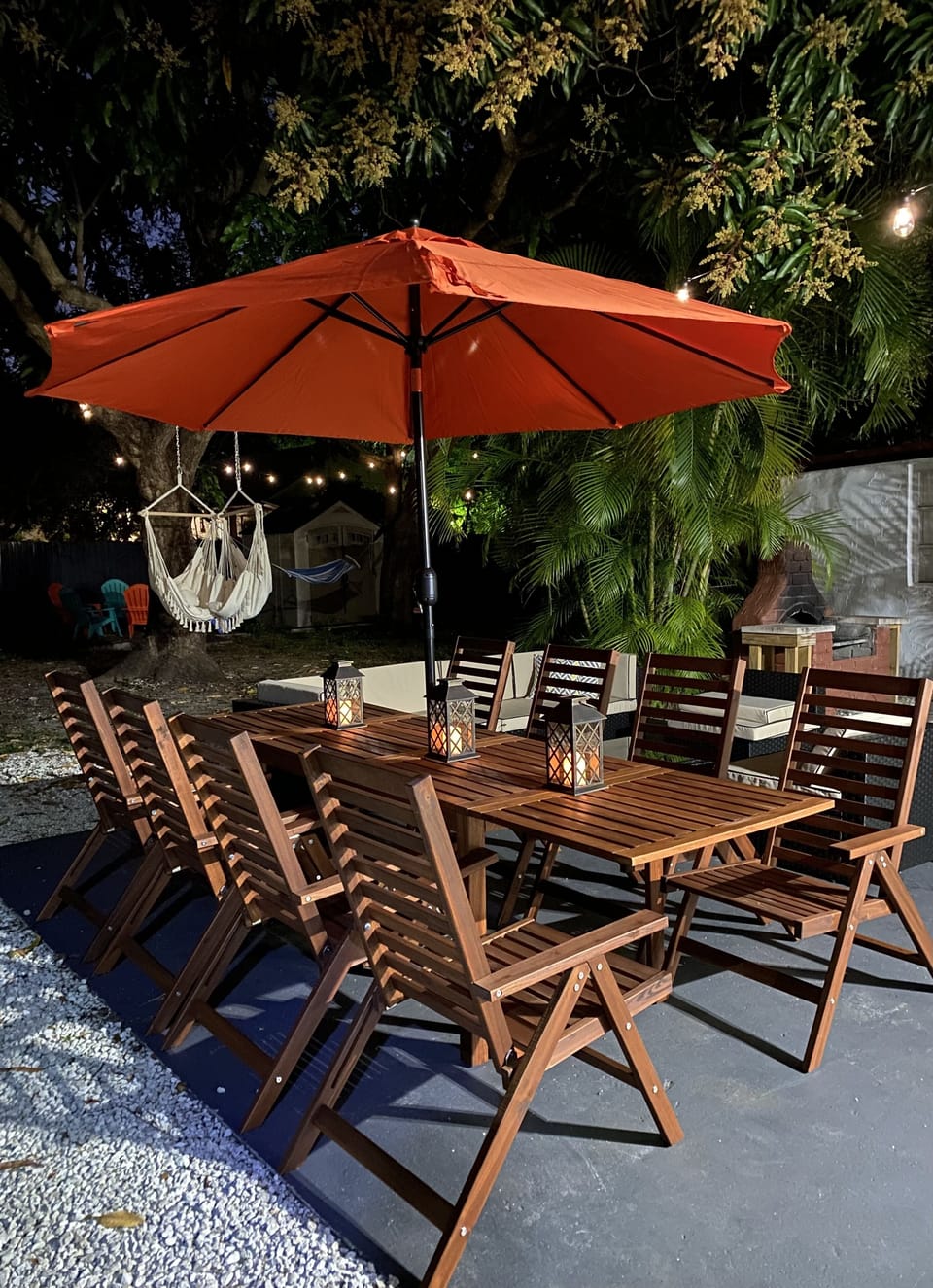 Outdoor dining