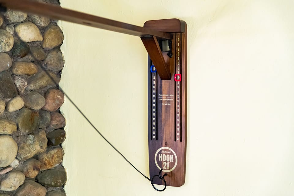 Deluxe Ring & Hook game 