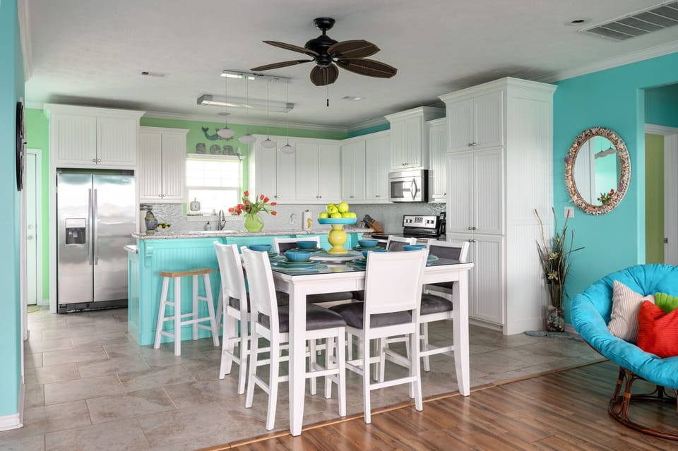 Dining Room/ Kitchen 