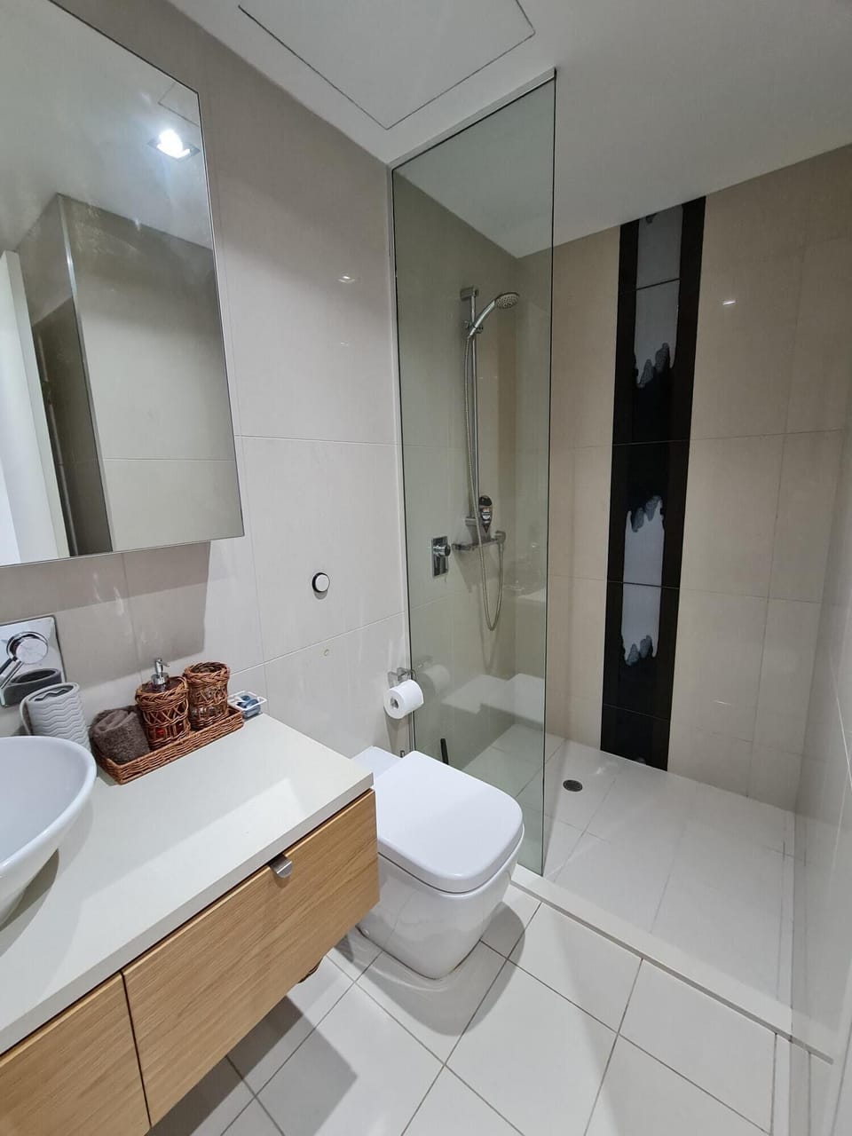 2nd bathroom shower