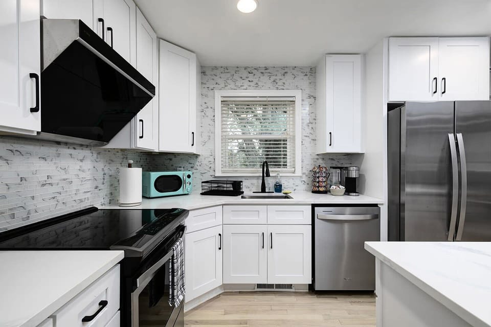 Nicely and Completely Renovated Kitchen Area - Perfect for Family
