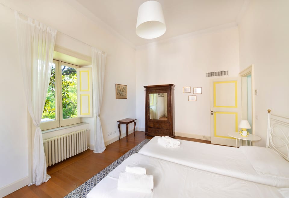Room 1