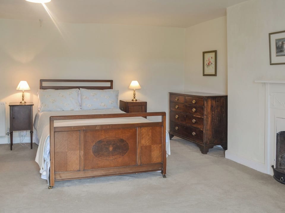 Double bedroom | East Monkton Farm Cottage, Broughton, near Cowbridge