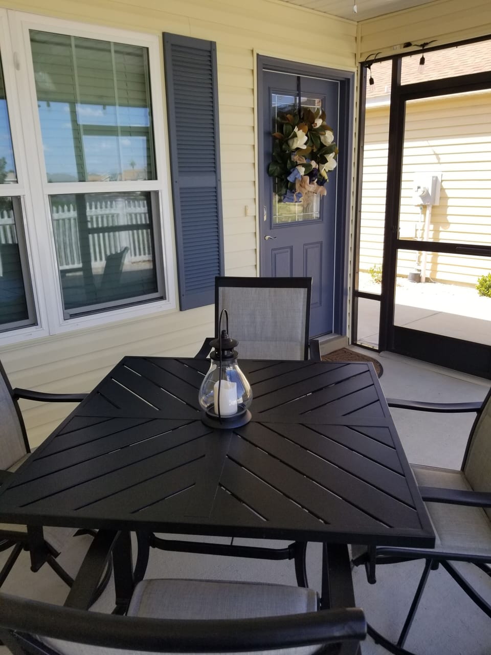 Outdoor dining