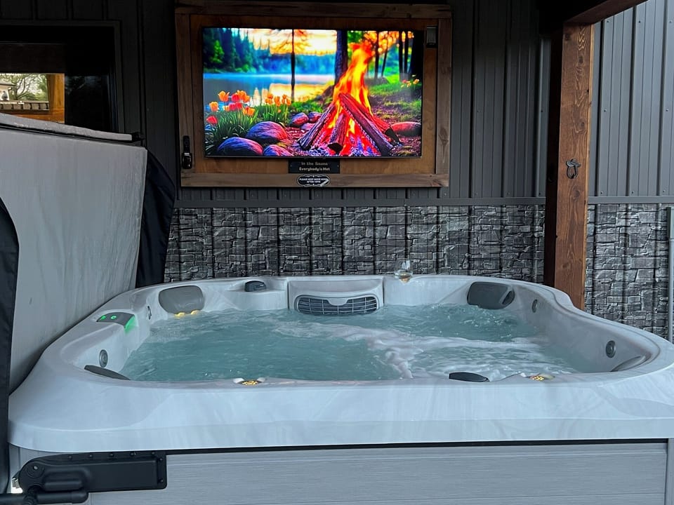 Nature's Ridge Pickleball Lodge | Relax, Refresh, Renew....Repeat!