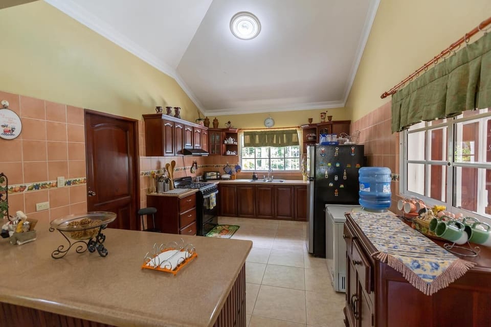 
Full kitchen includes washer and dryer, coffee maker, toaster, microwave, etc.
