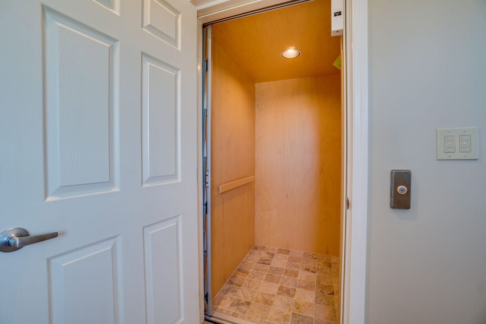 3 Story Elevator