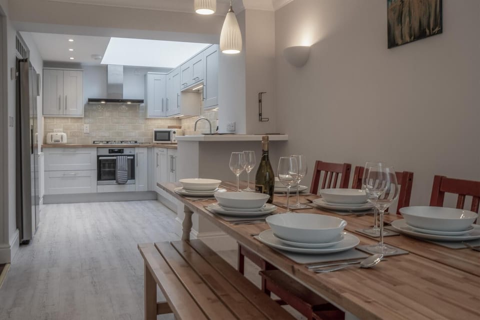 Noe Acre - 3 Bedroom Cottage - Tenby (8721)
