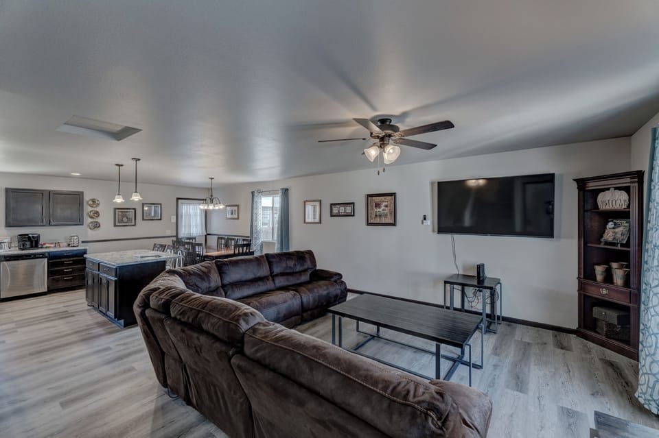 View as you walk in the front door, main living room and kitchen/dining area.  Everything here for a great stay!