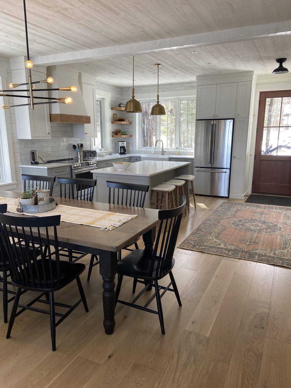 Dining room, kitchen