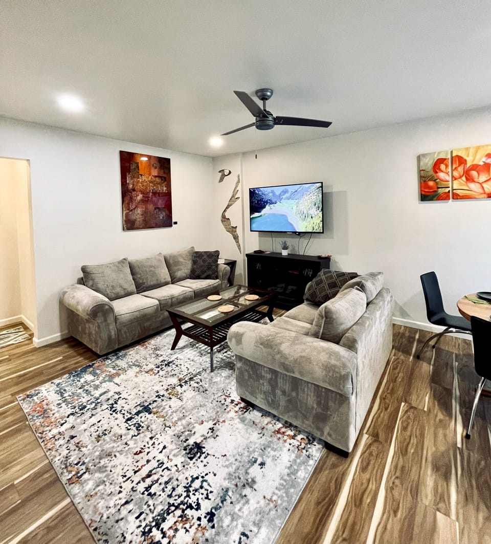 a quaint, charming and comfortable living-room suited for you  