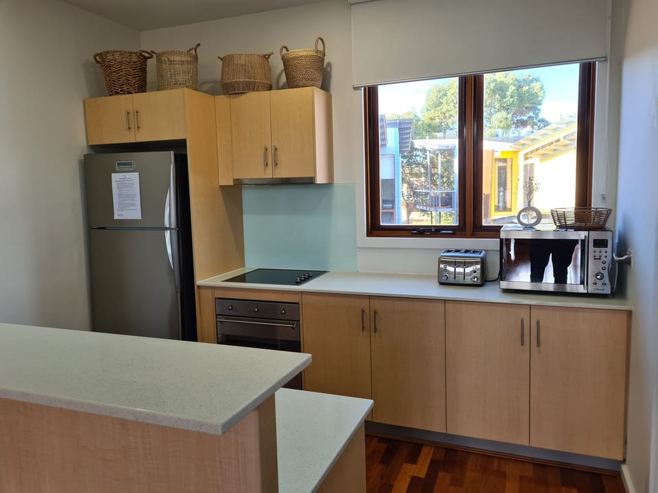 Villa 38 South Shores Resort - kitchen 