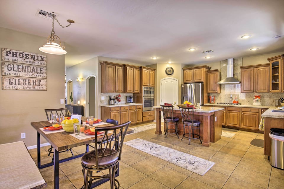 Kitchen | Fully Equipped | Blender | Coffee Maker