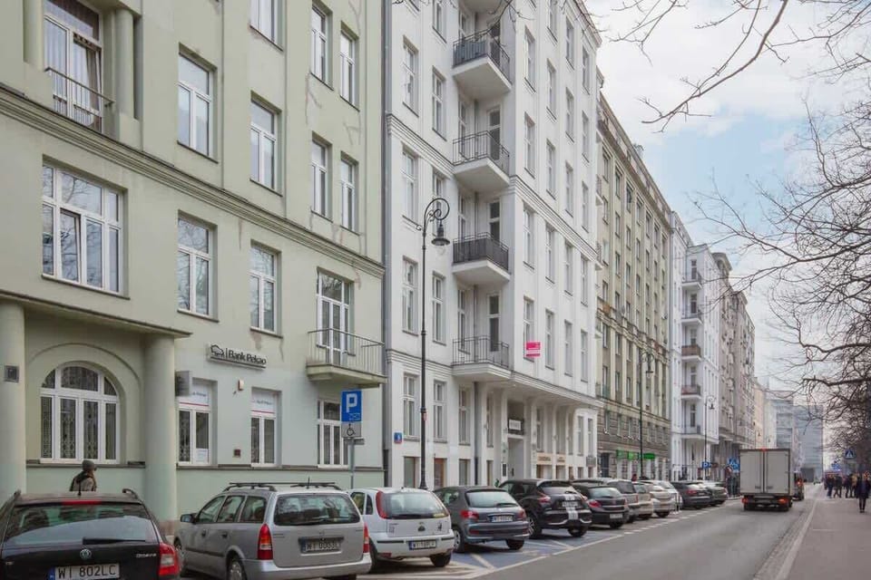 The apartment's surroundings. 