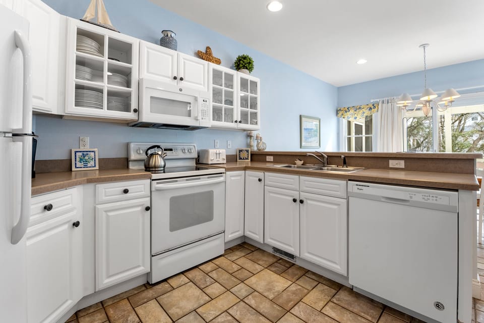 CC108: Currituck Club 108 | Bottom Level Kitchen