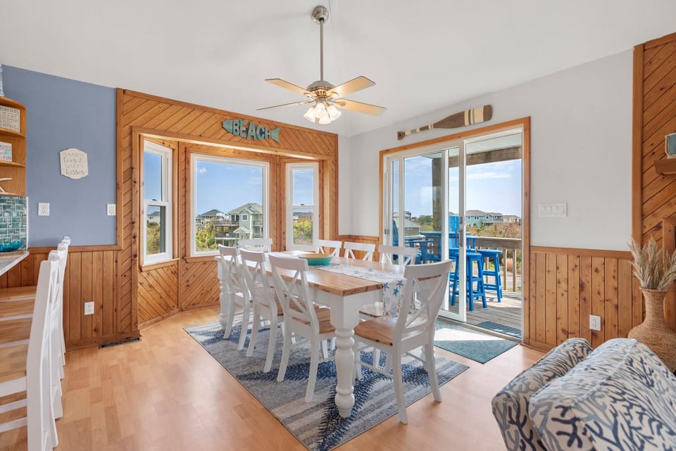 WH632: Sea Blue | Top Level Dining Area