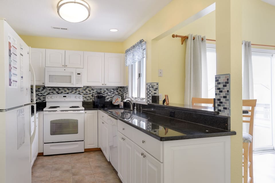 CL676: Let Me Count The Waves | Top Level Kitchen