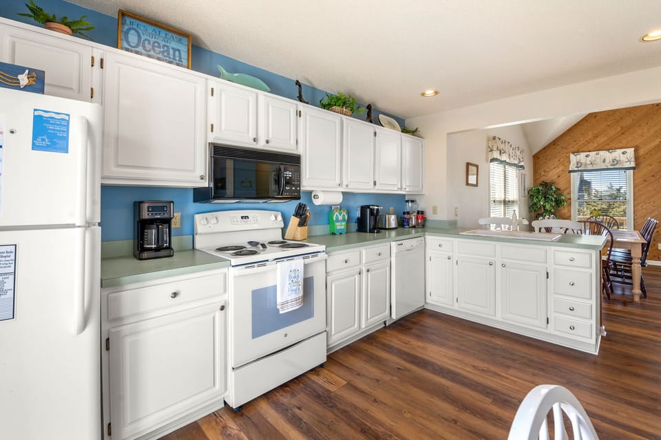 DR39: Harrell's Retreat | Top Level Kitchen