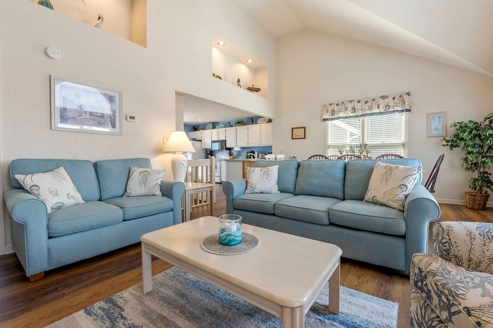 DR39: Harrell's Retreat | Top Level Living Area