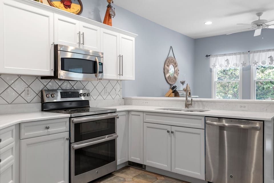 MB67: Coast to Coast | Bottom Level Kitchen