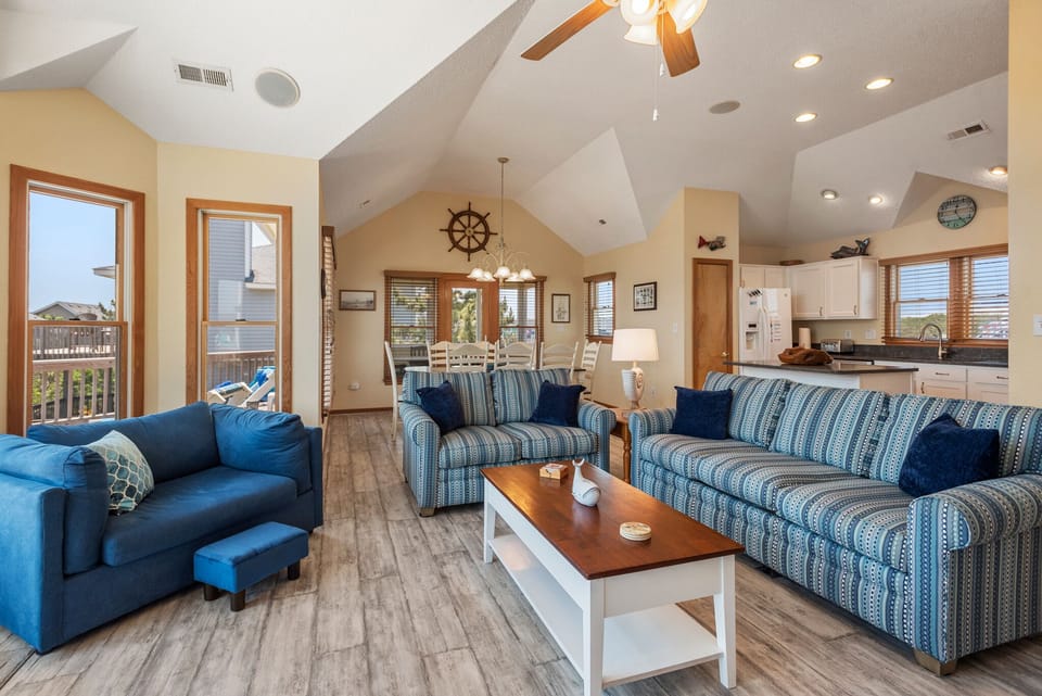 OSD01: Seaduction | Top Level Living Area