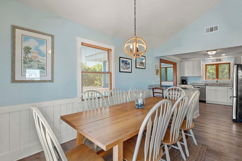 OSH01: Ocean Blue | Top Level Dining Area