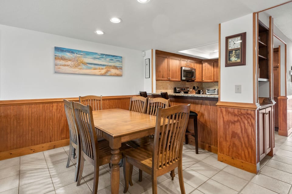 QF5: House Of The Rising Sun | Mid Level Dining Area