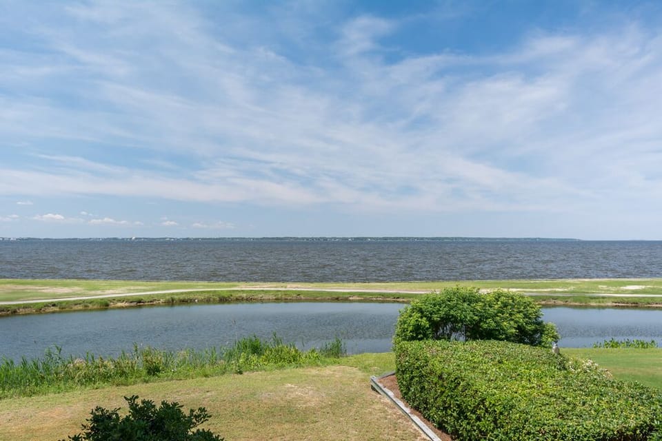 SA02: Sunsets Forever | Mid Level Deck View