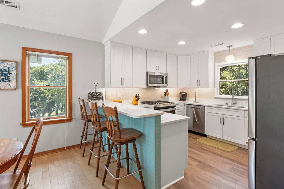 SH223:  Dragonfly | Top Level Kitchen