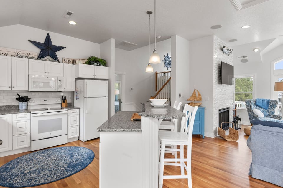 WH643: Dancing Days | Top Level Kitchen