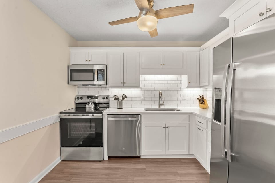 WS05: Whispering Sands 5 | Top Level Kitchen