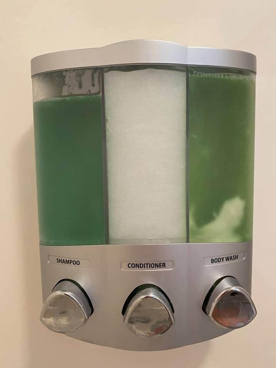 Shampoo, Conditioner, and Bodywash are provided.