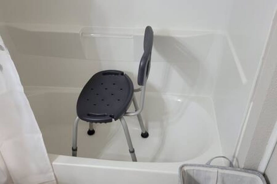 Shower Chair 1.jpeg