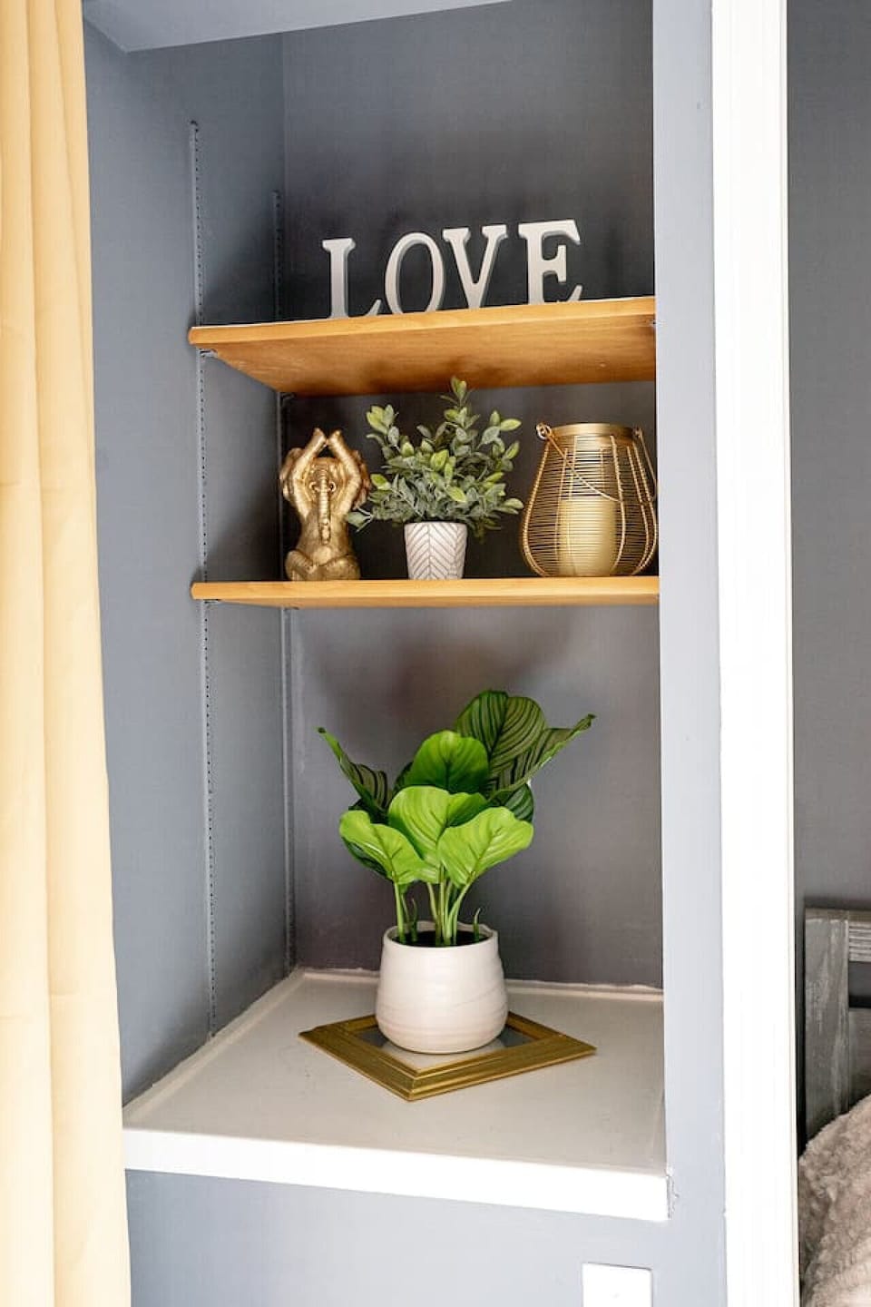 Elegant modern décor that enhances the peaceful atmosphere.
