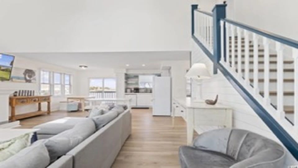 Stairs to 2nd floor
