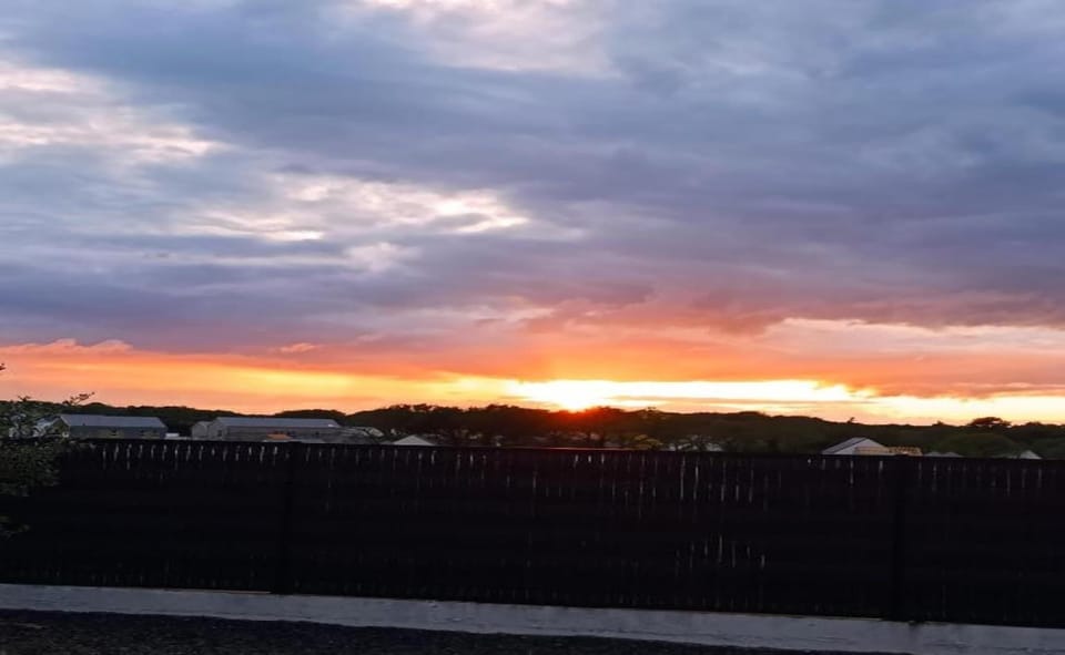 Region [summer] (>5 km)