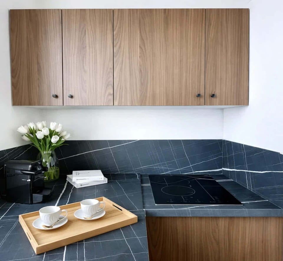 Explore culinary creativity in style in this fully-equipped kitchen
