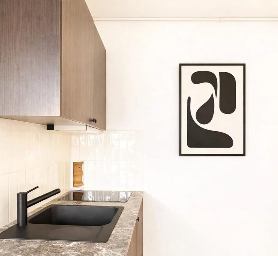 Fully Equipped Kitchen – Nespresso Machine & Much More
