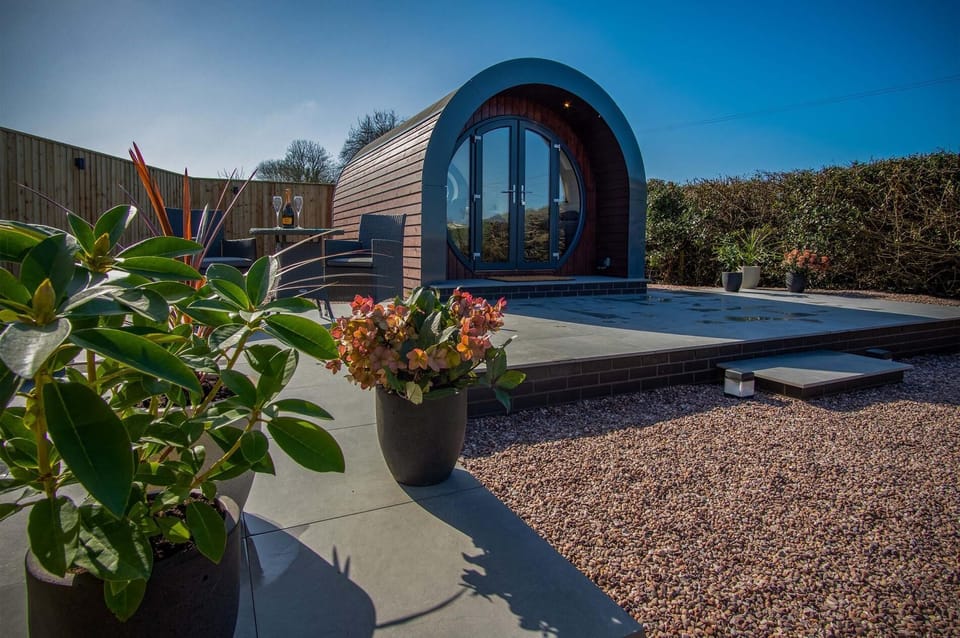 Bracken Burrows - 1 Bedroom Pod - New Hedges (21318)
