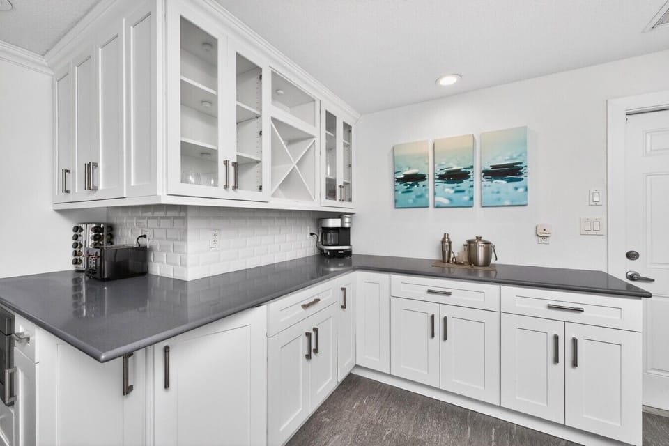 Spacious, modern kitchen