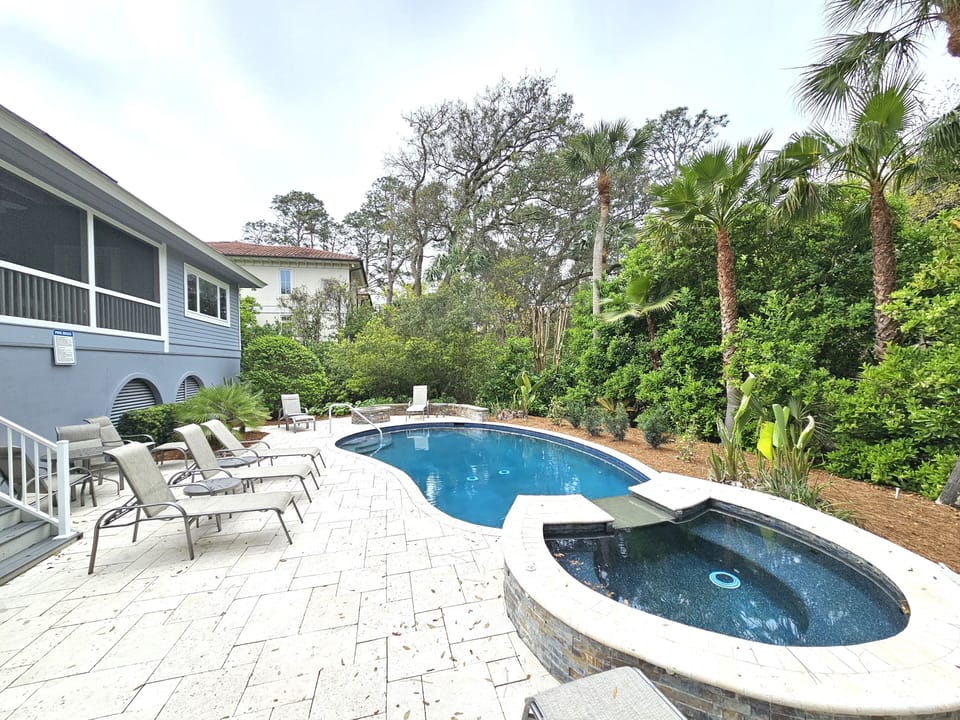 Beautiful Private Pool at 5 Ketch